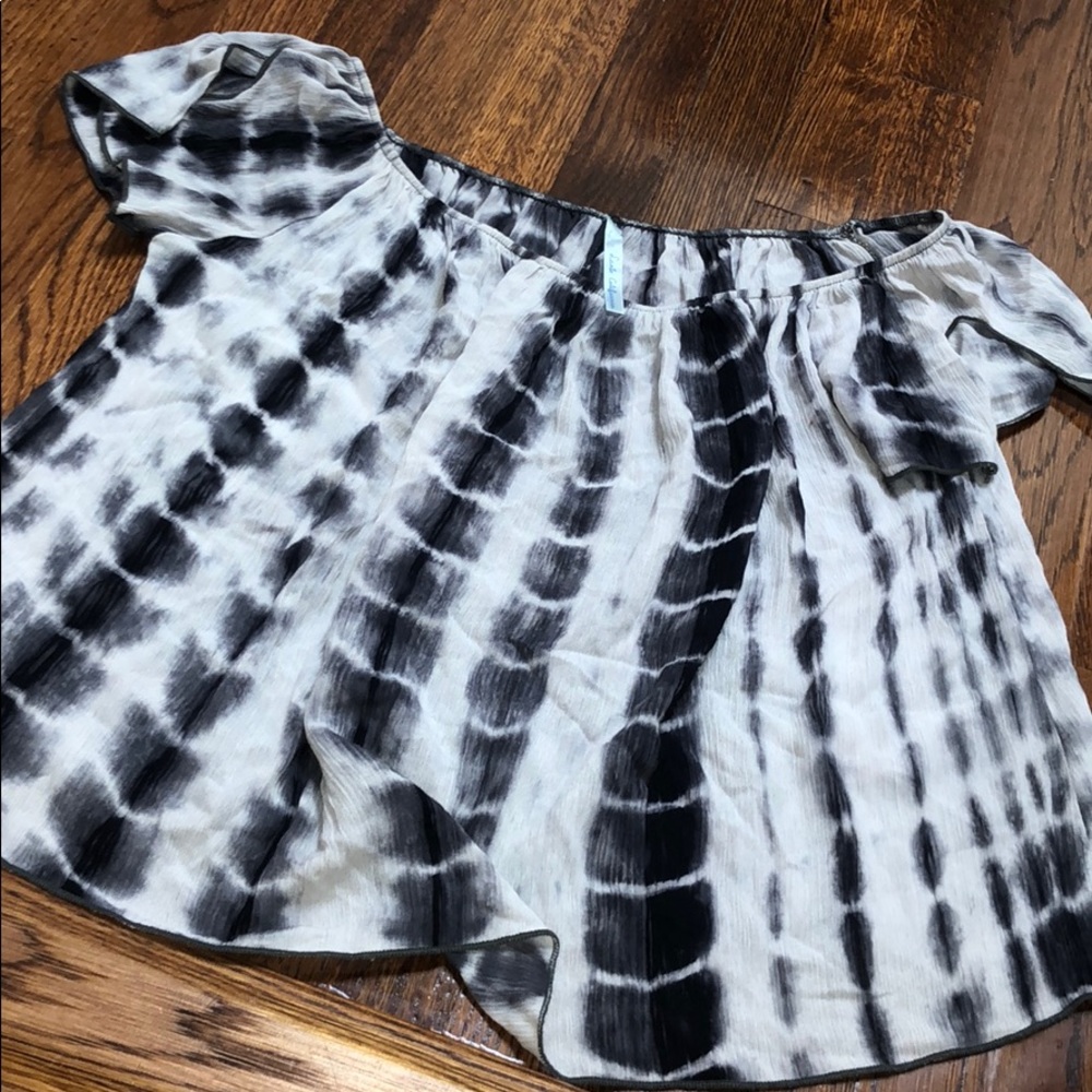 Off the shoulder tie dye blue top medium
